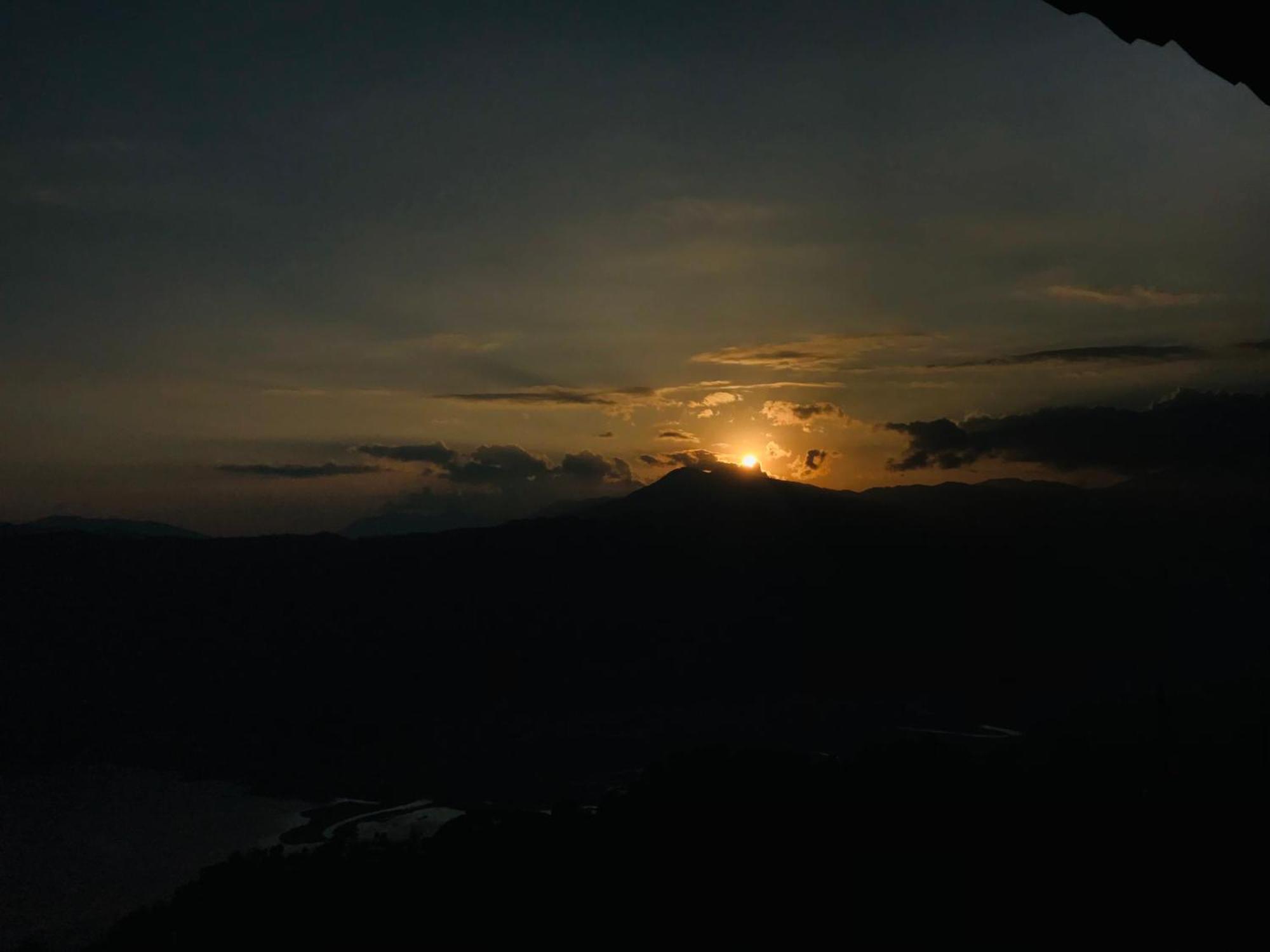 Hom'S Homestay & Farmstay Sarangkot Pokhara Kültér fotó